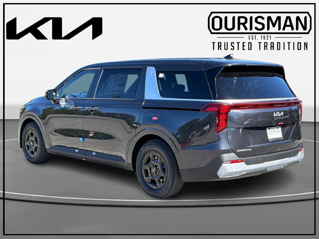 New 2027 Kia Carnival FWD image 3