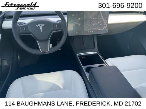 Used 2021 Tesla Model 3 Performance image 16