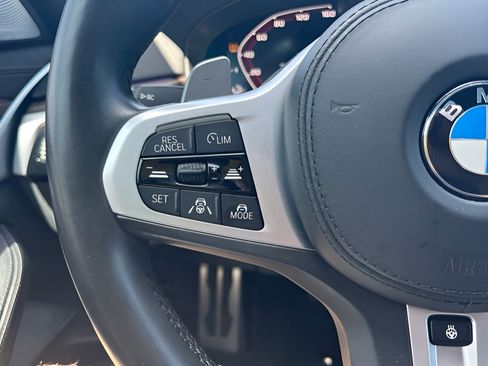 Used 2021 BMW M550i xDrive w/ Dynamic Handling Package AWD/4WD image 18