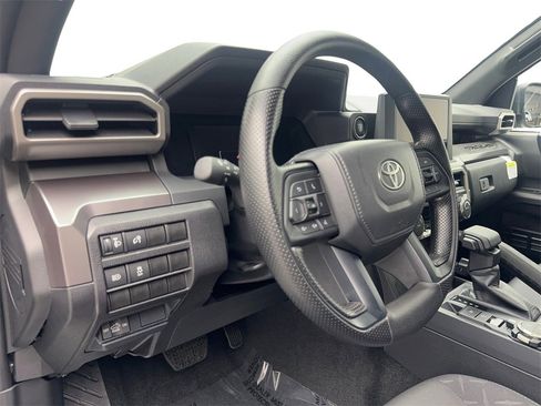 Used 2025 Toyota Tacoma SR5 image 51