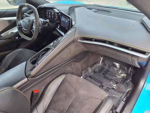 Used 2022 Chevrolet Corvette Stingray Premium Cpe w/ Z51 Performance Package image 28