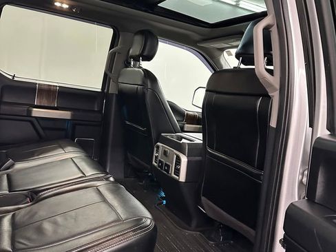 Used 2018 Ford F150 Lariat image 38