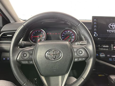 Used 2022 Toyota Camry XSE image 30