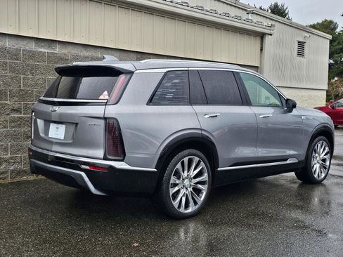 New 2026 Cadillac Vistiq Premium Luxury image 8