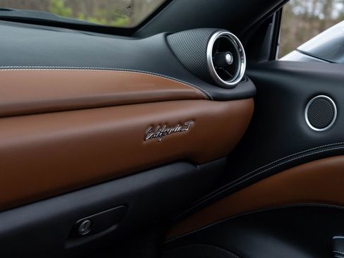 Used 2017 Ferrari California T image 48