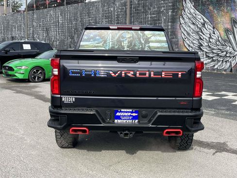 Used 2022 Chevrolet Silverado 1500 LT Trail Boss w/ LPO, Dark Essentials Package AWD/4WD image 6
