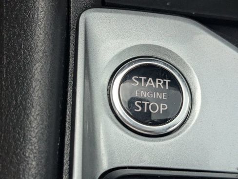 Used 2025 Nissan Altima 2.5 SV FWD image 26