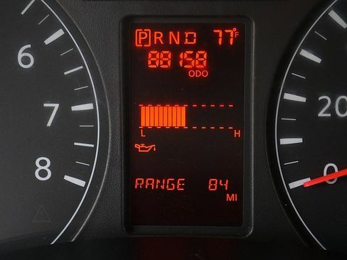 Used 2018 Nissan NV 2500 SV image 18