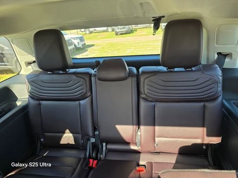 New 2026 Ford Expedition Platinum w/ Platinum Ultimate Package image 12