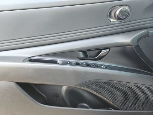 Used 2026 Hyundai Elantra Sport FWD image 22