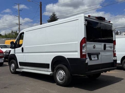 Used 2025 RAM ProMaster 2500 w/ U-Haul Equipment Group FWD image 4