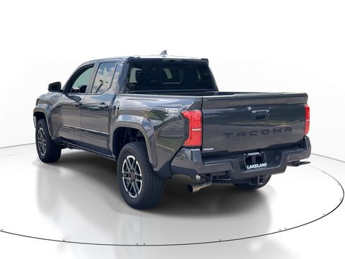 Used 2024 Toyota Tacoma TRD Sport w/ TRD Sport Upgrade Package RWD image 5