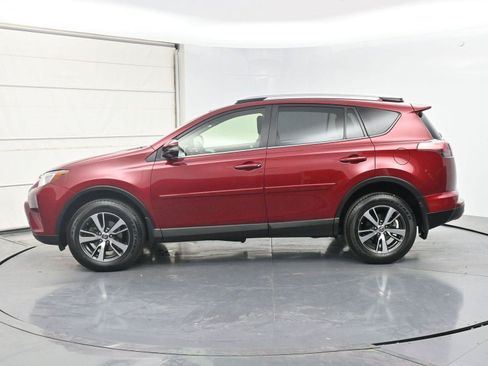 Used 2018 Toyota RAV4 XLE w/ Plus Extra Value Package AWD/4WD image 22