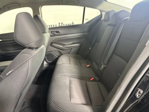 Used 2025 Nissan Altima 2.5 SV FWD image 23