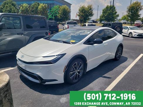 Used 2026 Toyota Prius XLE FWD image 1