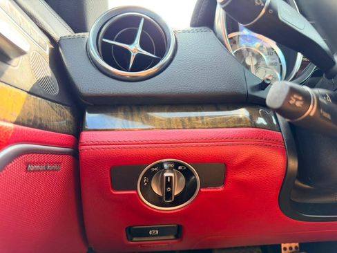 Used 2014 Mercedes-Benz SL 550 image 22
