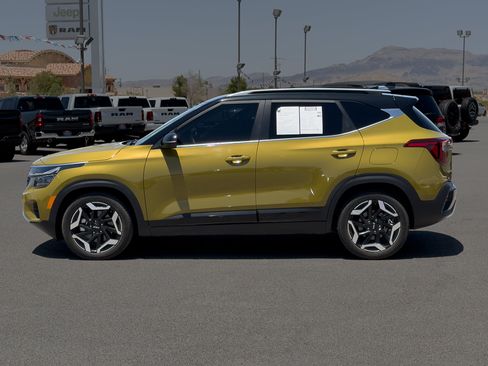 Used 2024 Kia Seltos SX AWD/4WD image 2
