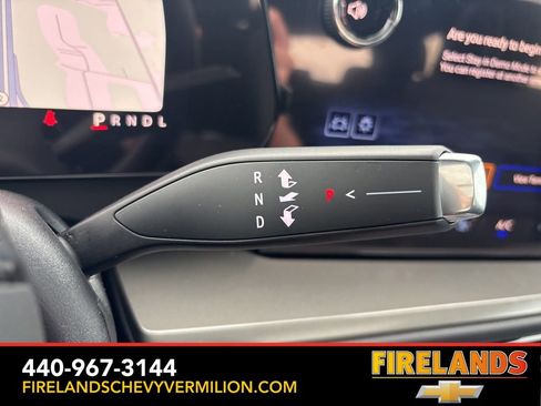 New 2026 Chevrolet Traverse LT w/ Sun and Wheel Package image 2