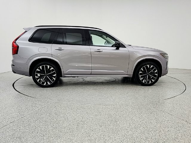 Used 2026 Volvo XC90 B6 Ultra w/ Protection Package Premier AWD/4WD image 4