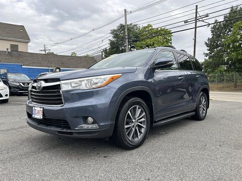 Used 2016 Toyota Highlander Limited Platinum AWD/4WD image 1