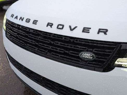 New 2026 Land Rover Range Rover Sport SE image 12
