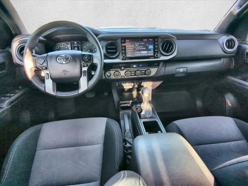 Used 2021 Toyota Tacoma TRD Sport image 16