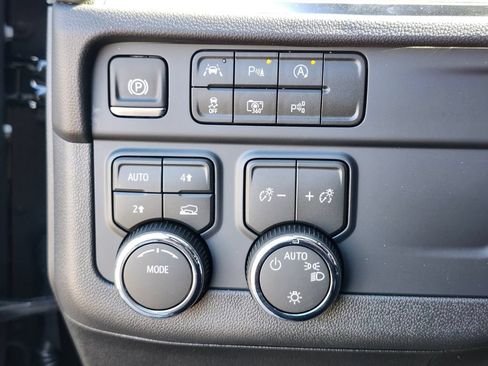 New 2026 Chevrolet Suburban LS AWD/4WD image 22