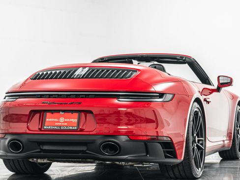 Used 2022 Porsche 911 Cabriolet image 9