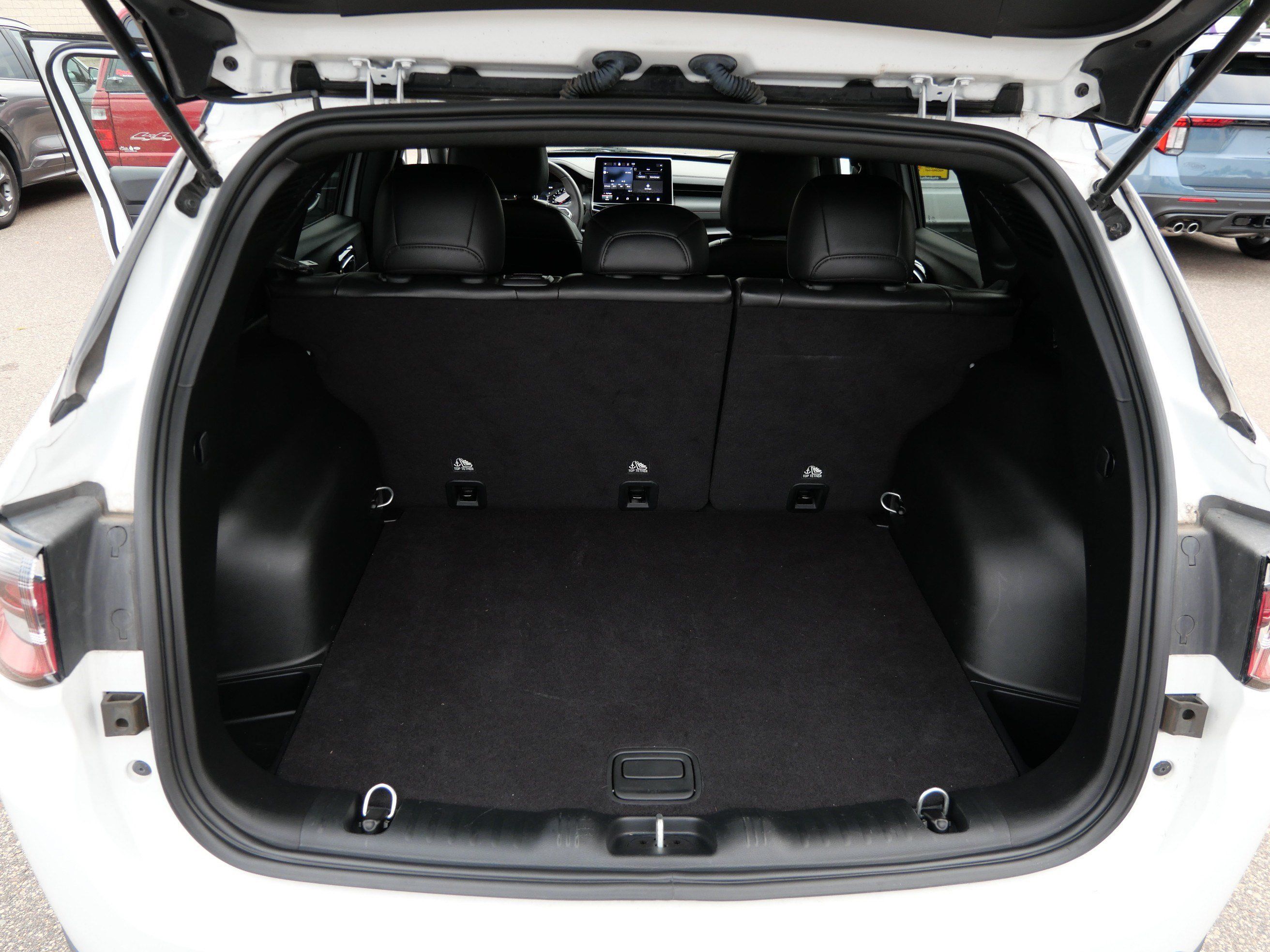 Used 2023 Jeep Compass Trailhawk AWD/4WD image 18