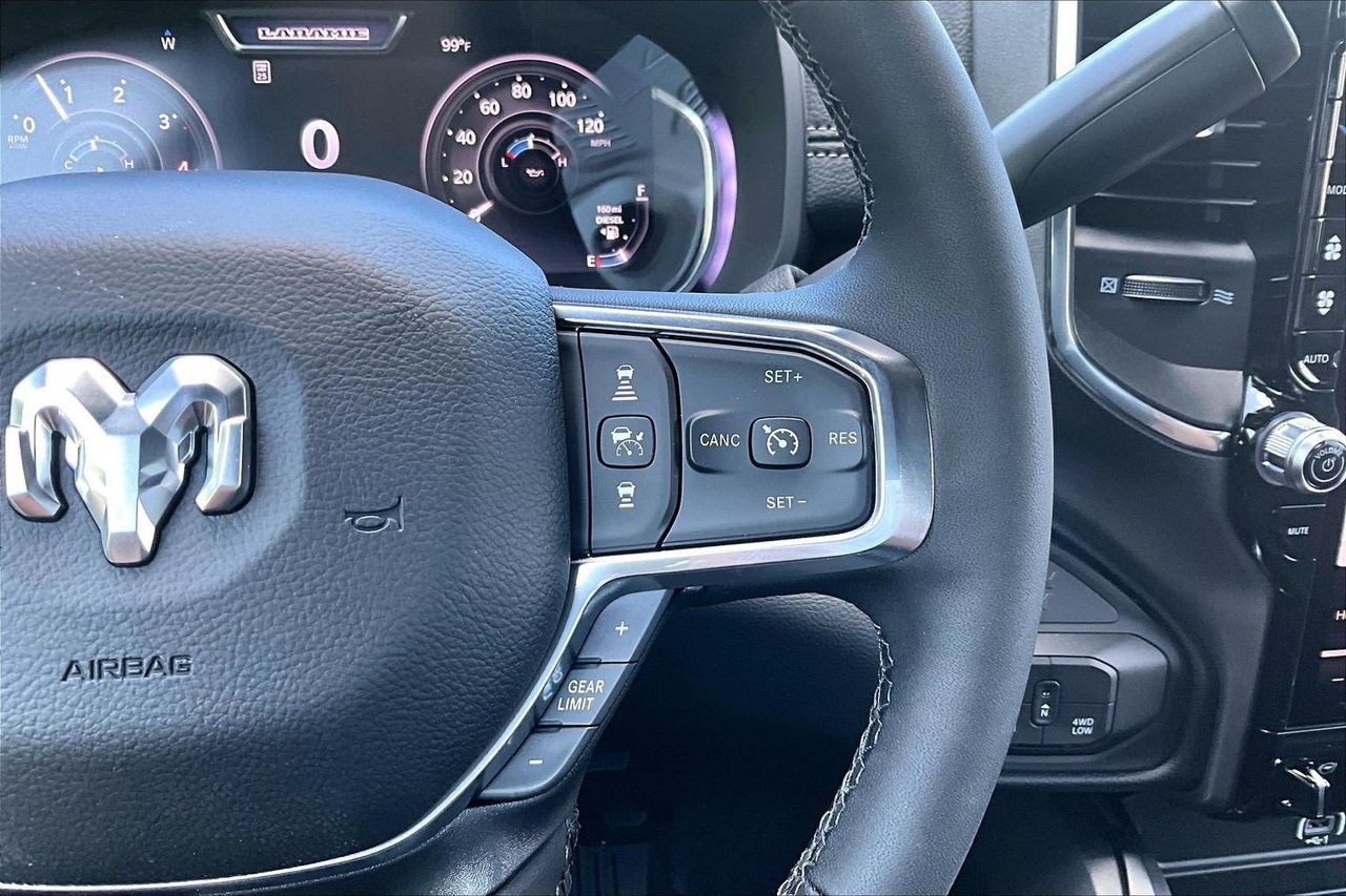 New 2026 RAM 3500 Laramie AWD/4WD image 28