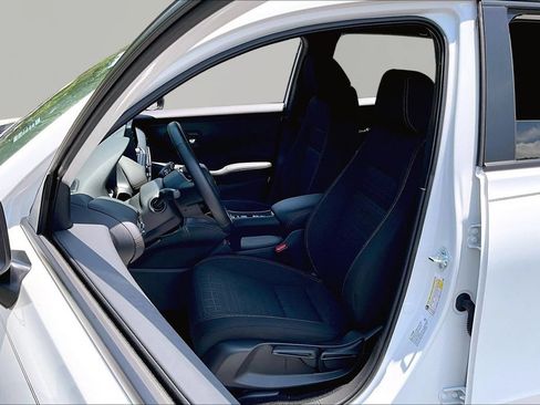 Certified 2026 Honda HR-V Sport image 15