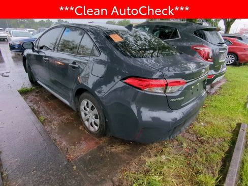 Used 2025 Toyota Corolla LE FWD image 4