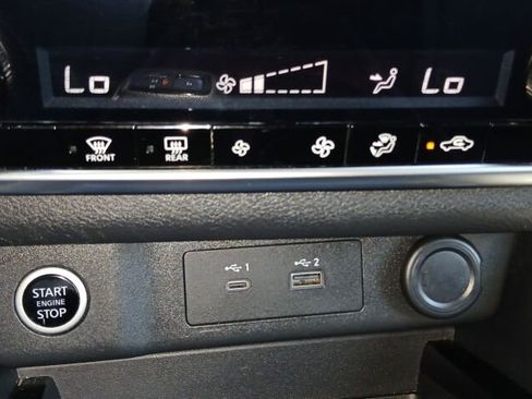 Used 2022 Nissan Rogue SV image 30