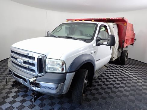 Used 2007 Ford F550 2WD Regular Cab Super Duty image 6