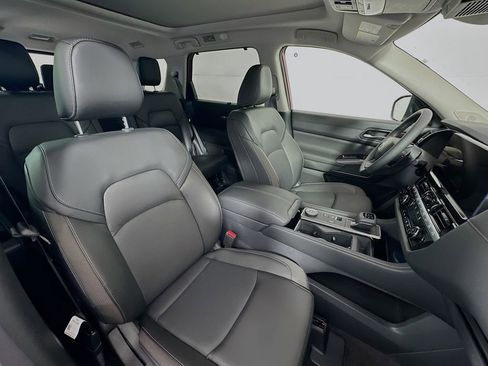 New 2026 Nissan Pathfinder SL w/ SL Premium Package AWD/4WD image 30