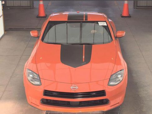 Used 2024 Nissan Z Performance w/ Heritage Edition image 2