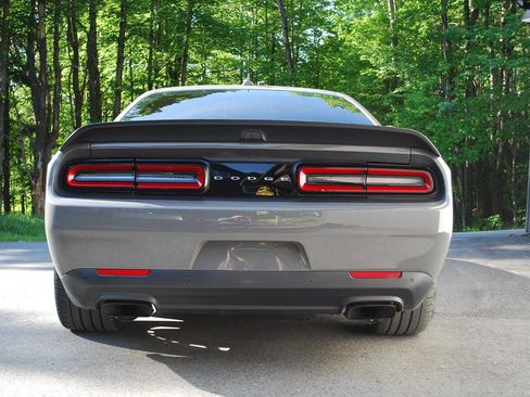 Used 2019 Dodge Challenger SRT Hellcat Redeye RWD image 4