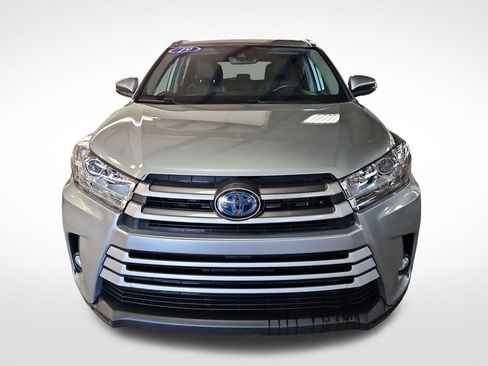 Certified 2019 Toyota Highlander XLE AWD/4WD image 8