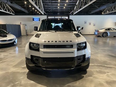 Used 2022 Land Rover Defender 110 V8 AWD/4WD image 8
