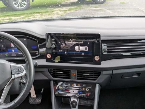 Used 2025 Volkswagen Jetta S FWD image 17