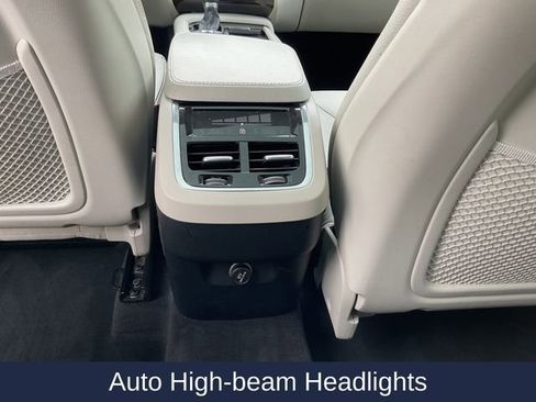 Used 2018 Volvo XC90 T6 Momentum w/ Convenience Package image 22