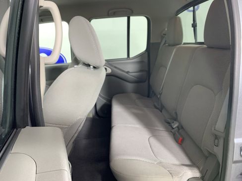 Used 2017 Nissan Frontier SV w/ SV Value Truck Package image 31