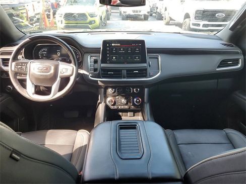 Used 2022 GMC Yukon SLT w/ SLT Premium Package image 11