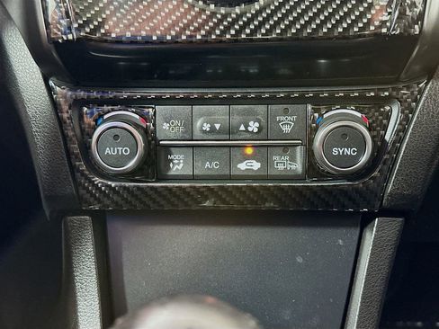 Used 2020 Acura ILX FWD image 18