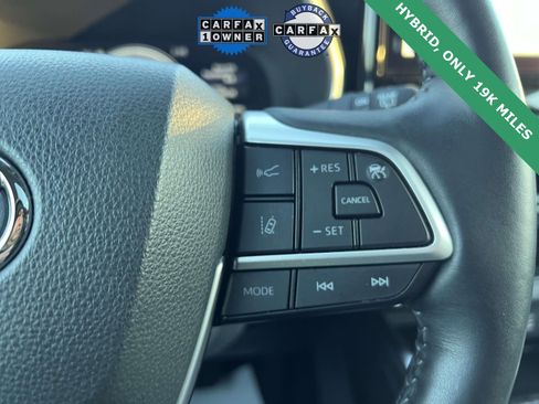 Used 2023 Toyota Highlander Limited image 28