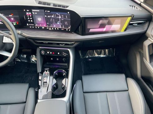 New 2025 Audi Q5 Prestige image 27