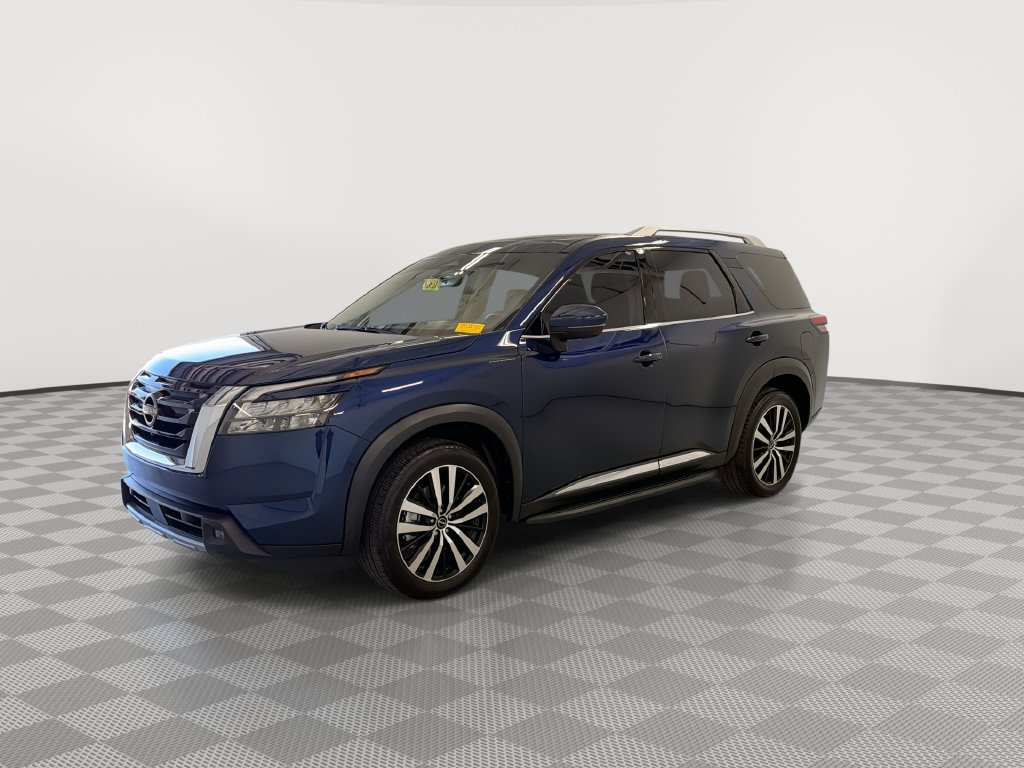 Certified 2025 Nissan Pathfinder Platinum w/ Lighting Package (N93) FWD image 7