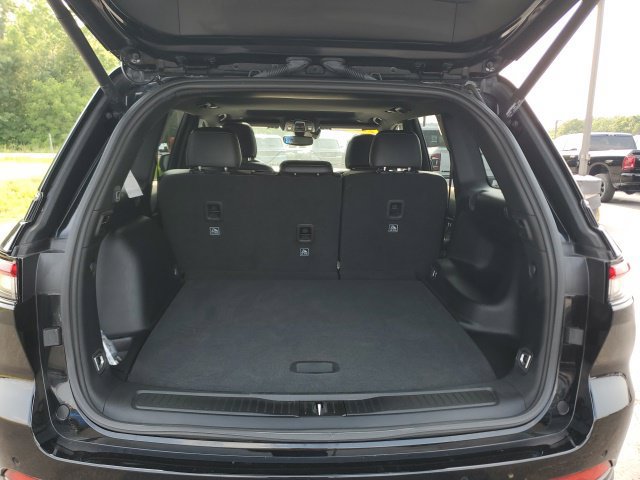Used 2023 Jeep Grand Cherokee Altitude AWD/4WD image 10