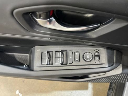 Used 2023 Honda Accord EX image 11