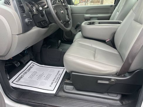 Used 2008 GMC Sierra 2500 W/T AWD/4WD image 15